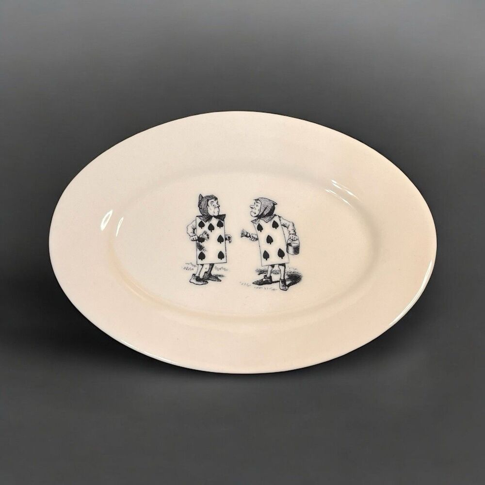 Fishs Eddy 'Alice in Wonderland' 6" Relish Plate - Tenniel 'Painting Roses Red'